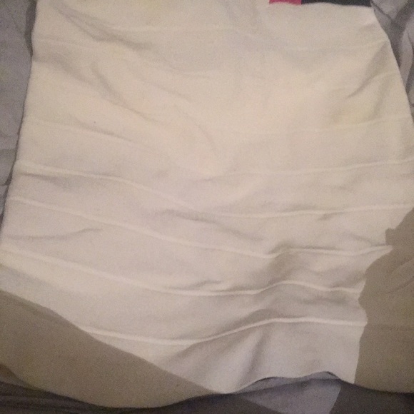 (M) HERVE LEGER. Bodycon midi dress NWT style “Andie” - Picture 4 of 13